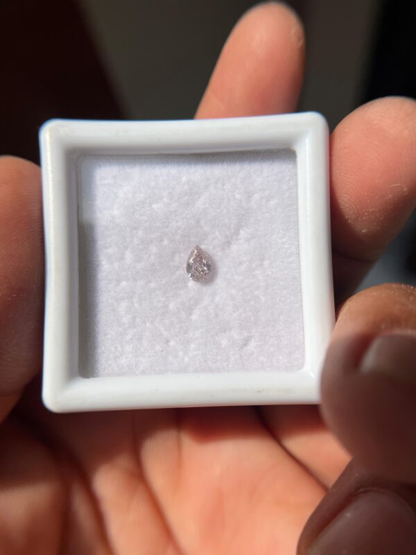 FANCY PINK DIAMOND - Image 4
