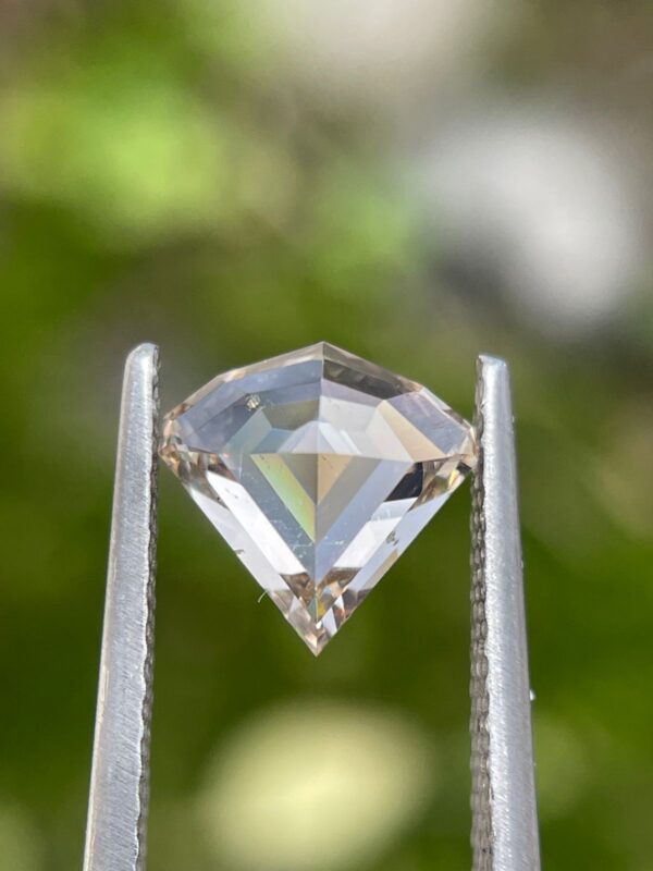 FANCY BROWN DIAMOND - Image 2